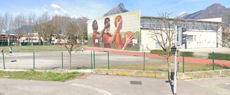 Illustration de : Rénovation du terrain de basketball du gymnase du lycée Aristide Bergès