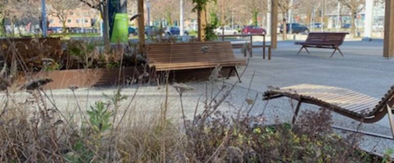 Illustration de : Boite à livres  - Place Lucie Baud